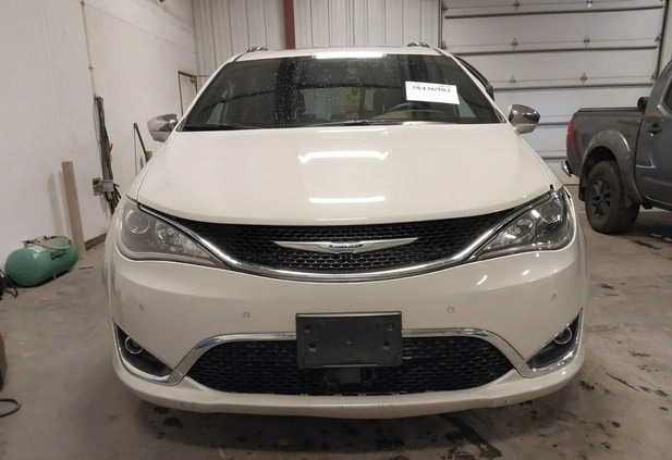 Chrysler Pacifica cena 58000 przebieg: 93808, rok produkcji 2020 z Żabno małe 56